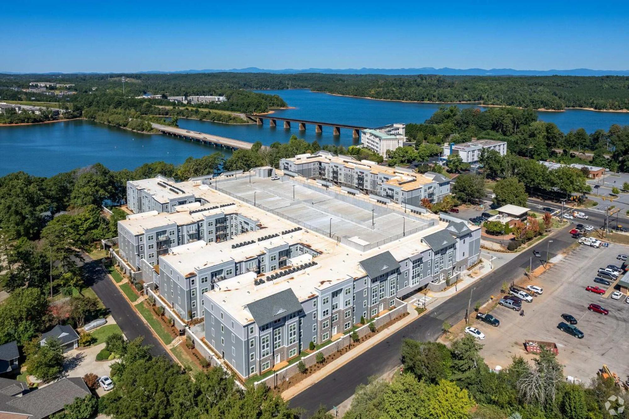 Dockside On Lake Hartwell Near Death Valley Clemson Exterior photo