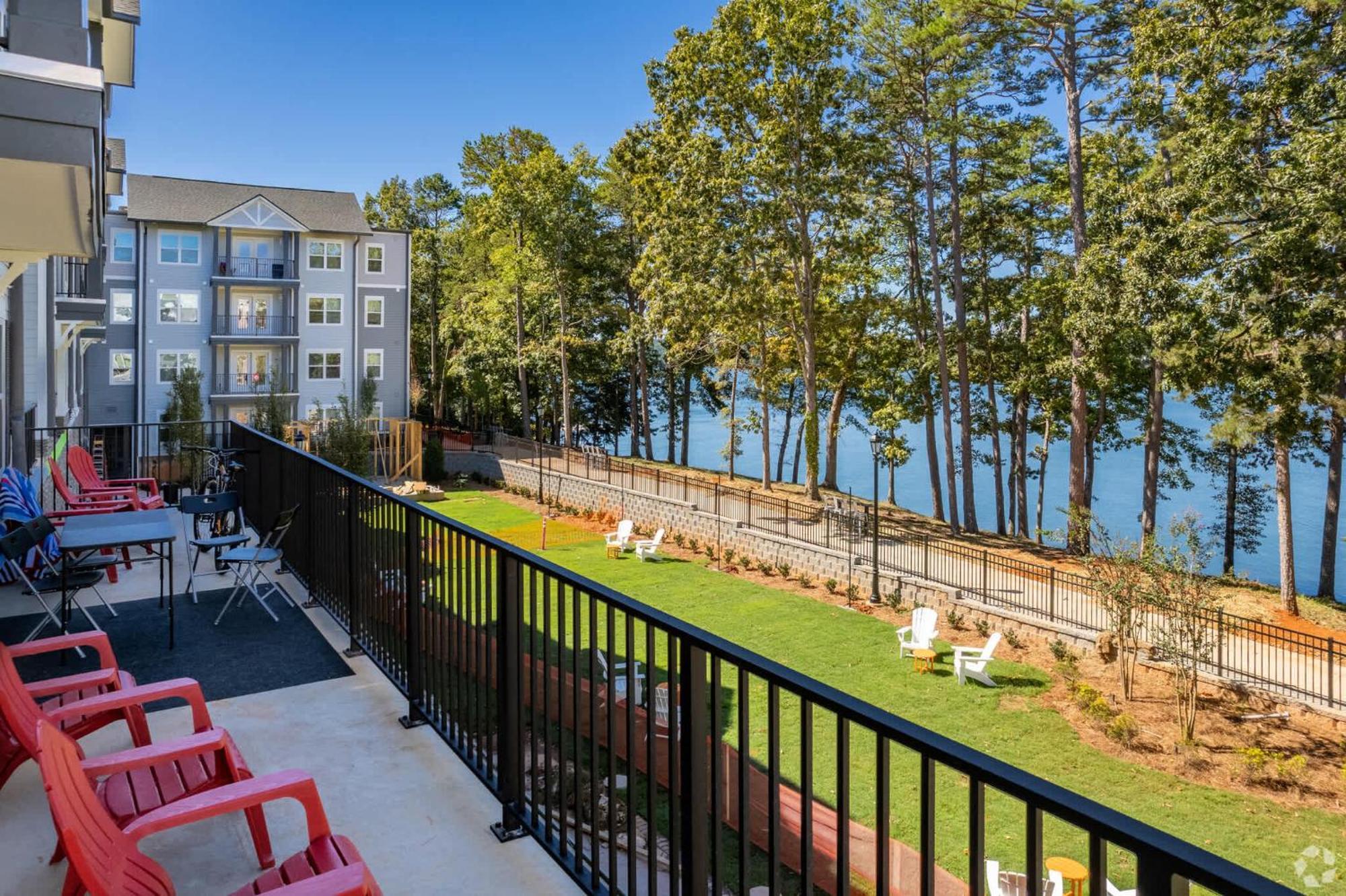 Dockside On Lake Hartwell Near Death Valley Clemson Exterior photo
